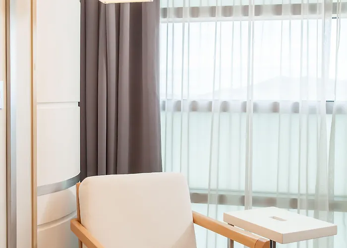 Hotel Nh Valle Dorado 4*