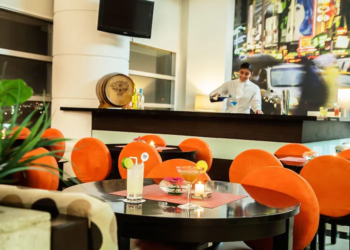 Nh Valle Dorado Hotel 4*