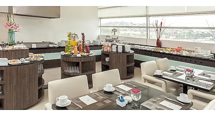 Hotel Nh Valle Dorado 4*